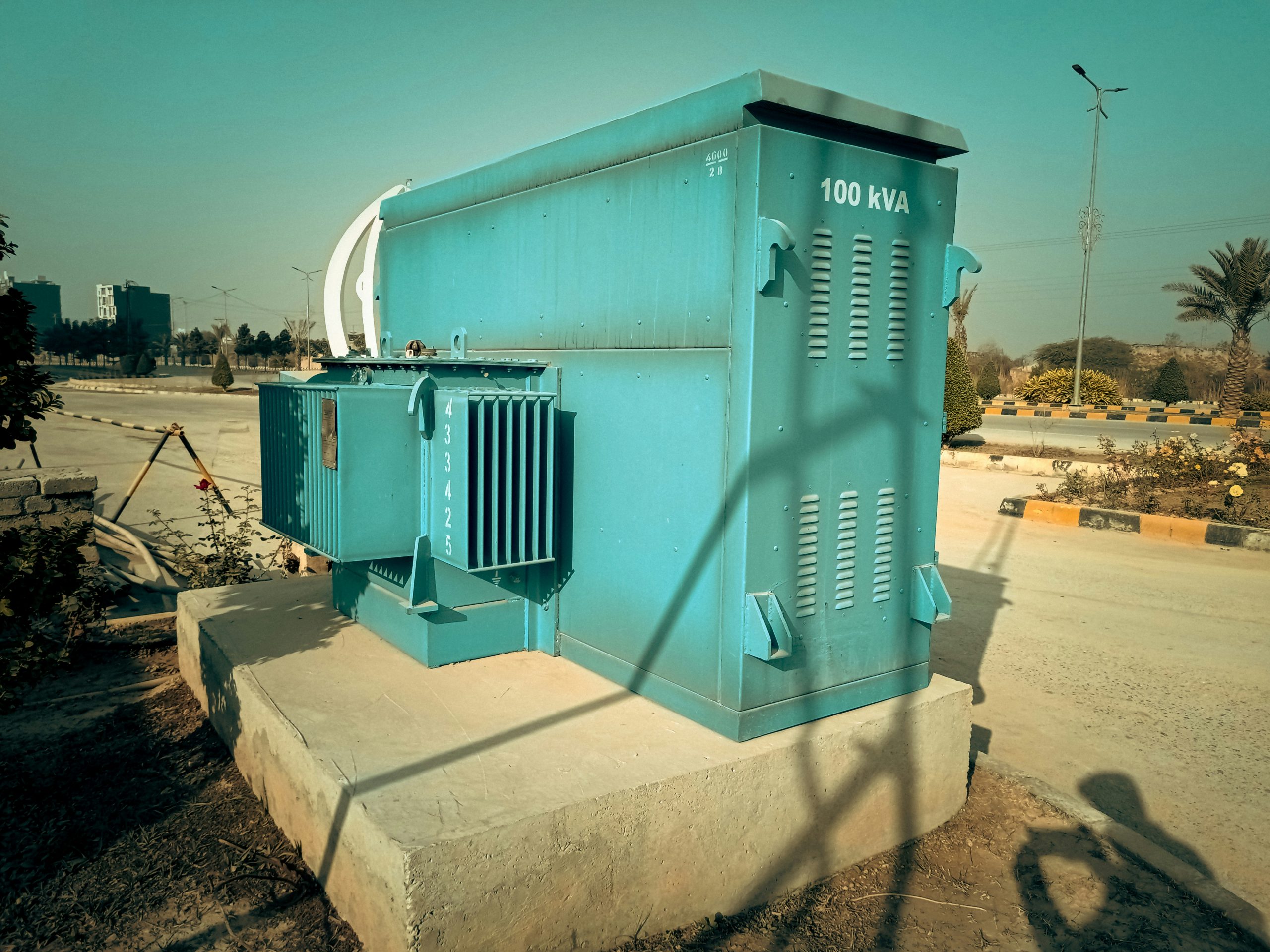 100kVA High capacity backup generator equipment during summer power load peaks